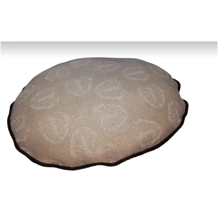 Pet line ovalni jastuk sa kederom bež L