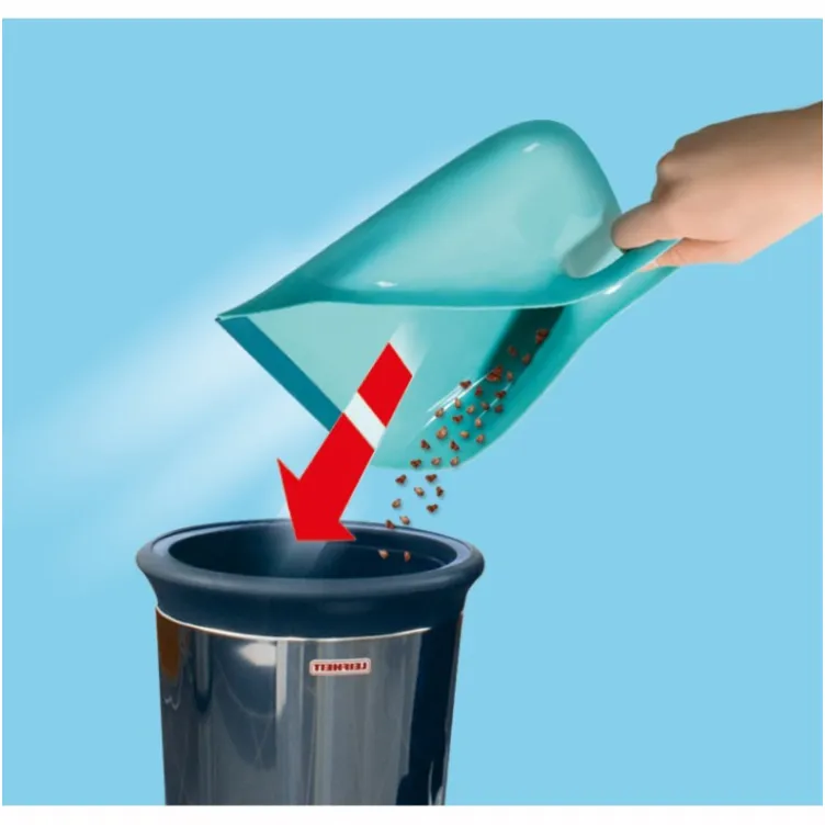 Ručni đubrovnik sa metlicom