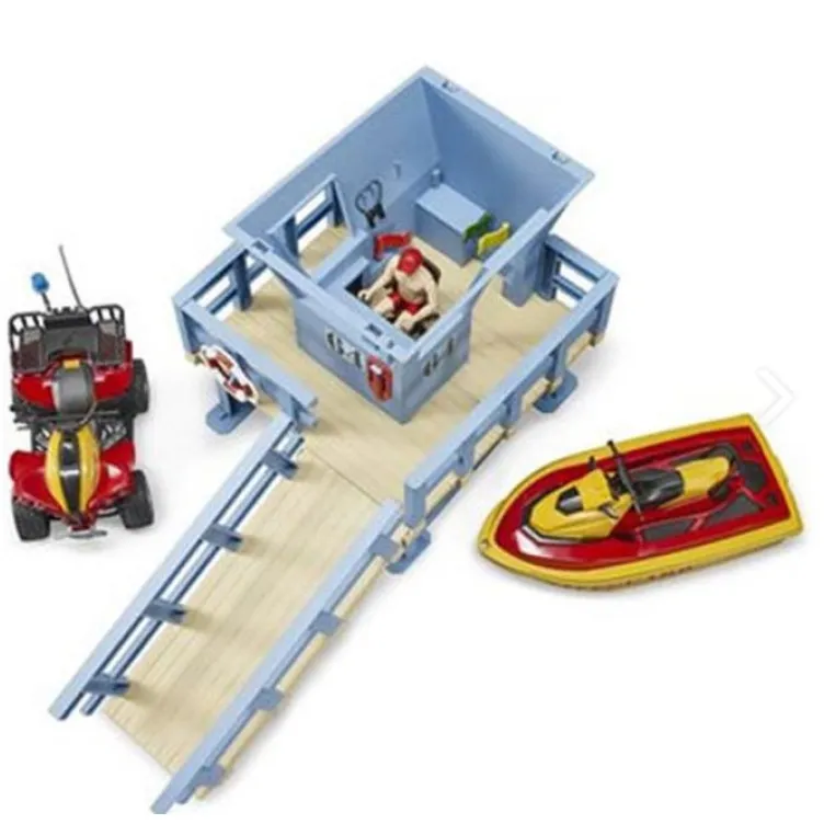 Toranj obalske straže sa četvorotočkašem, skuterom i spasiocem 627805