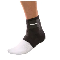 Mueller steznik za zglob skočni od neoprena sa kaiševima veličina L